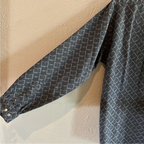 Neiman Marcus gray long sleeve front button men's shirt size L - Picture 4 of 6